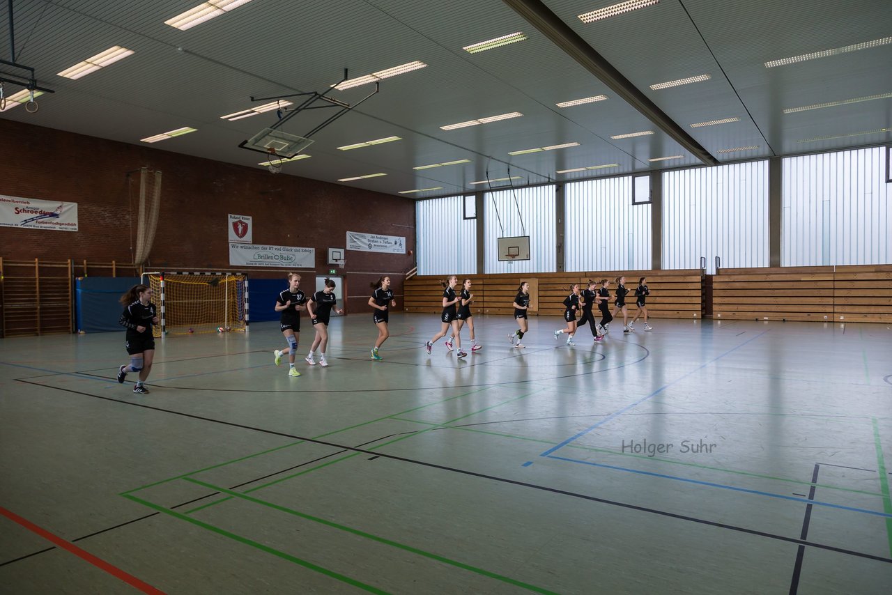 Bild 1 - A.Juniorinnen Bramstedter TS - HSG Fockb/Nuebbel : Ergebnis: 28:32